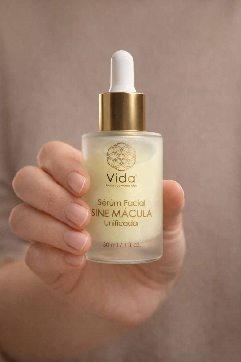 SINE MÁCULA – Sérum Facial Nocturno Unificador